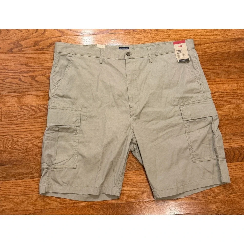 New Levi's Carrier Cargo Shorts Mens 44 Khaki Ripstop Utility Pockets Hiking 9